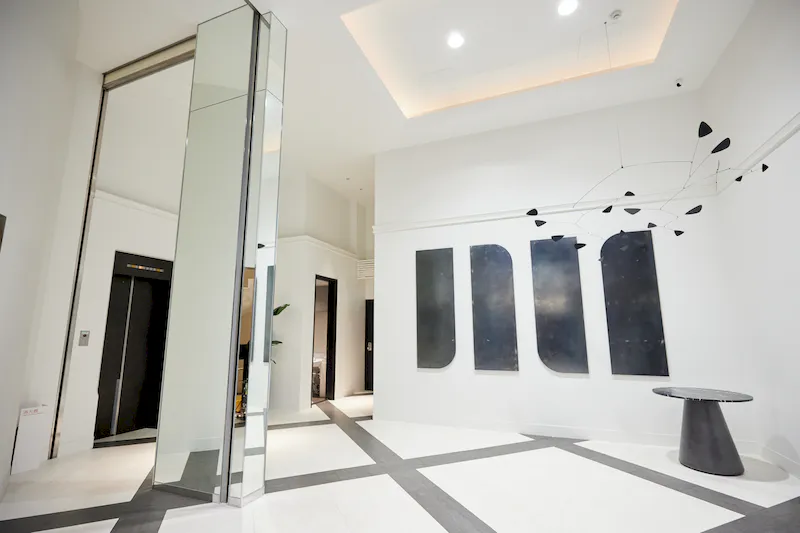【TAO STUDIO aoyama｜外苑前駅4分｜表参道駅8分】招待制の展示会やポップアップストア、ワークショップ、PRイベント等に最適な複合施設４階にある大型LEDスクリ一ン付きイベントスペース