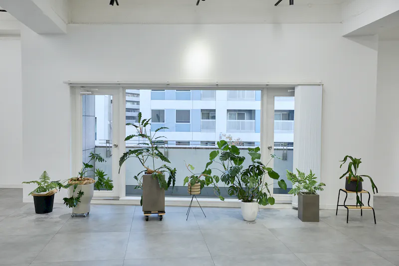 【TAO STUDIO aoyama｜外苑前駅4分｜表参道駅8分】招待制の展示会やポップアップストア、ワークショップ、PRイベント等に最適な複合施設４階にある大型LEDスクリ一ン付きイベントスペース