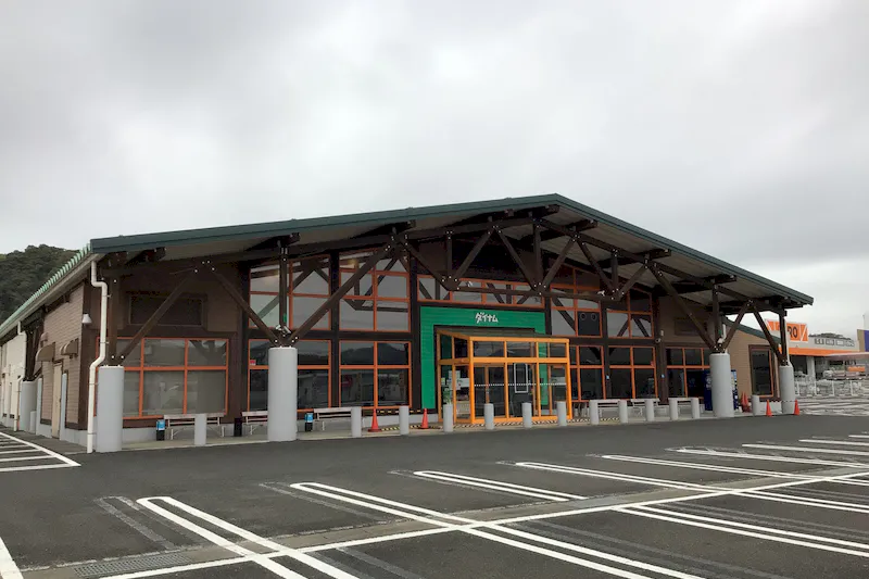 【ダイナム佐世保店ゆったり館｜割引キャンペーン実施中】キッチンカー出店やプロモーションイベントに最適なアミューズメント施設のイベントスペース