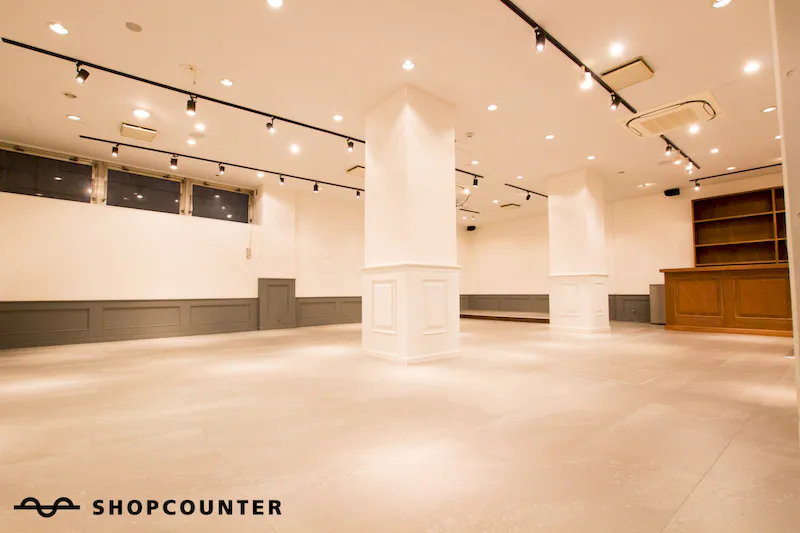 【明治神宮前(原宿)駅1分】ラフォーレ原宿裏通りの好立地！展示会、ポップアップ、チェキ会、控室などに最適です。