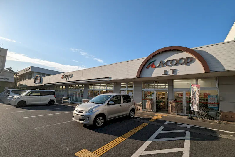 【Aコープ上下店】食物販や販促イベントに最適な屋外軒下スペースの画像