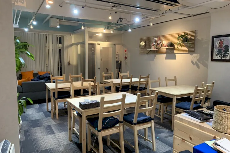 【神戸三宮駅7分】テストキッチンや展示会に最適なカフェ風イベントスペース
