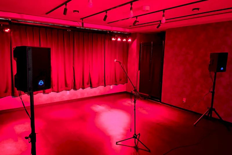 【なんば駅4分】クローズドイベントに最適な楽器の演奏ができる音響照明ありイベントスペース