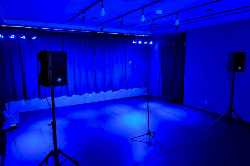 【なんば駅4分】クローズドイベントに最適な楽器の演奏ができる音響照明ありイベントスペース