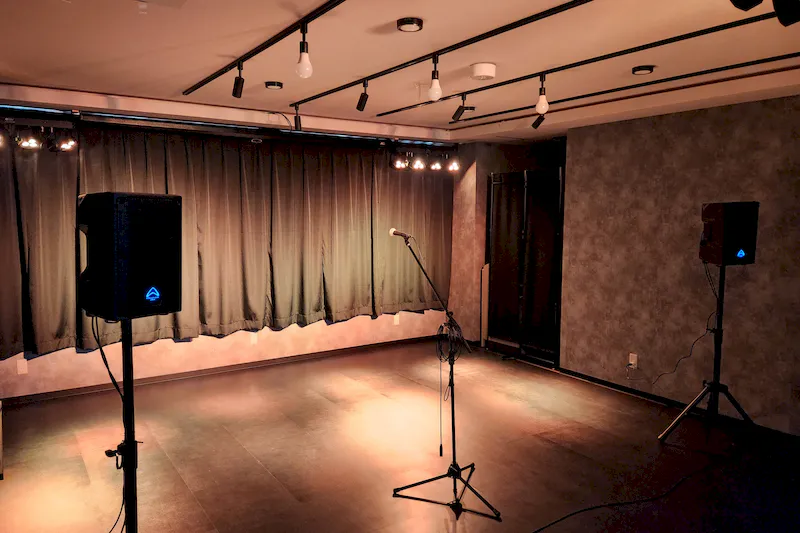【なんば駅4分】クローズドイベントに最適な楽器の演奏ができる音響照明ありイベントスペース