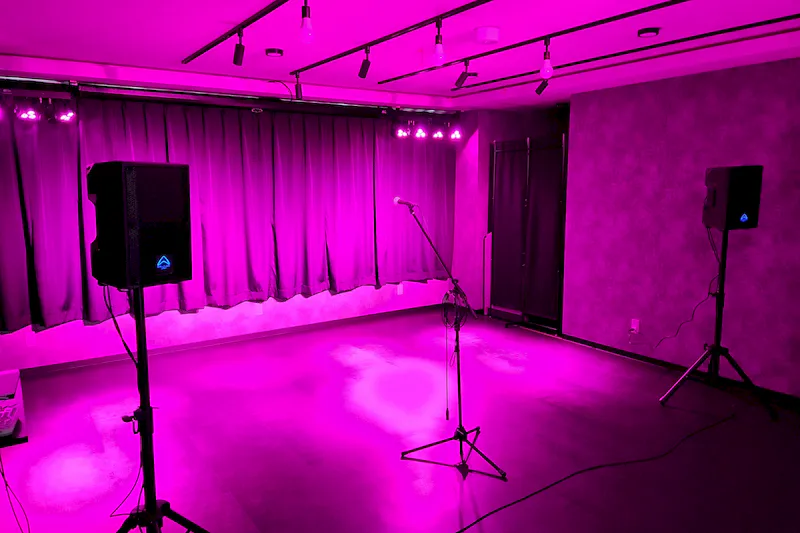 【なんば駅4分】クローズドイベントに最適な楽器の演奏ができる音響照明ありイベントスペース