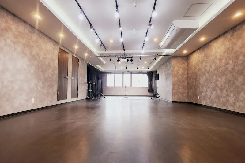 【なんば駅4分】クローズドイベントに最適な楽器の演奏ができる音響照明ありイベントスペース