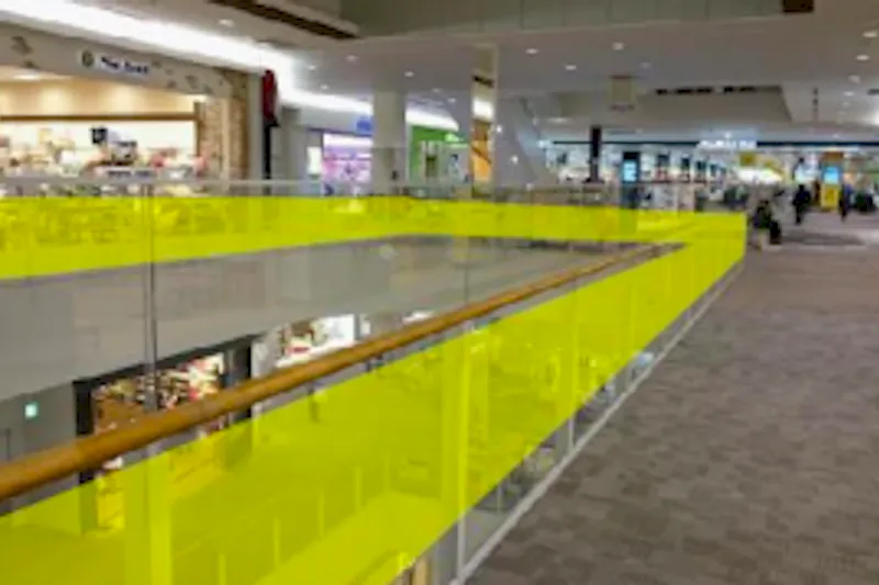【イオンモール神戸北】モール内広告 吹き抜けガラス