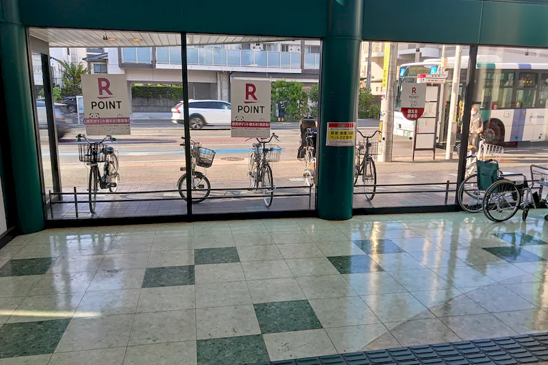 【レガネット城西】エレベーターの横 販促プロモーションや物販に最適なスーパー店内催事イベントスペース