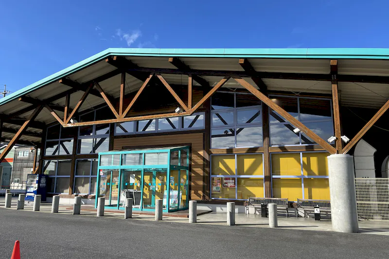 【ダイナム徳山店｜割引キャンペーン実施中】キッチンカーやプロモーション等に最適なアミューズメント施設のイベントスペース