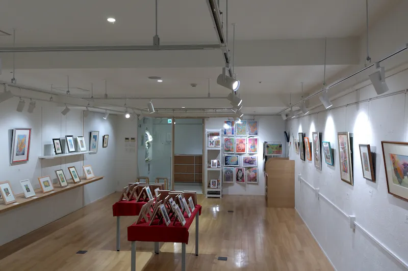 【天神駅すぐ】招待制の展示販売会やワークショップに最適な天神に位置するアクセス環境良好なイベントスペース
