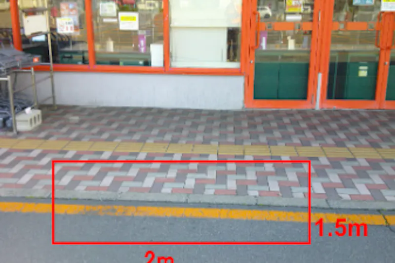 【ザ・ビッグ釈迦内店】入り口前① 販促プロモーションや物販に最適なスーパー店外催事イベントスペースの画像