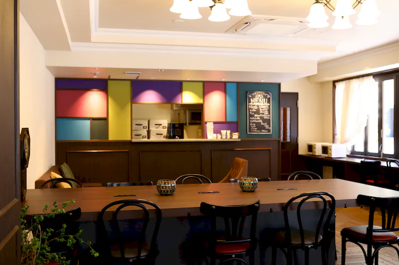 【KOKO HOTEL 池袋】演奏会も開催戒能なホテル1Fカフェのレンタルギャラリー