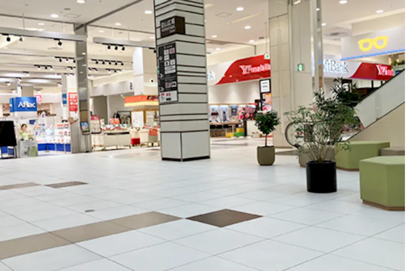 【イオンモール熱田*】1F　金山広場　北