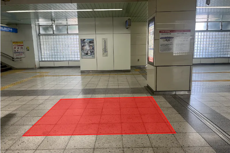 【横浜市営地下鉄ブルーライン仲町台駅】各種プロモーションや物販、サンプリングに最適なコンパクトな改札内イベントスペースの画像2