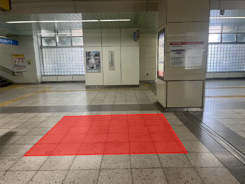 【横浜市営地下鉄ブルーライン仲町台駅】各種プロモーションや物販、サンプリングに最適なコンパクトな改札内イベントスペースの画像2