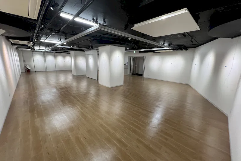 【神楽坂駅12分】作品展示、ワークショップに適した広くてシンプルな内装が心地いいギャラリー