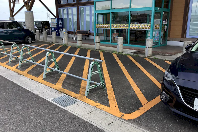 【ダイナム三重芸濃店｜割引キャンペーン実施中】キッチンカーや各種プロモーションイベントに最適なアミューズメント施設のイベントスペース