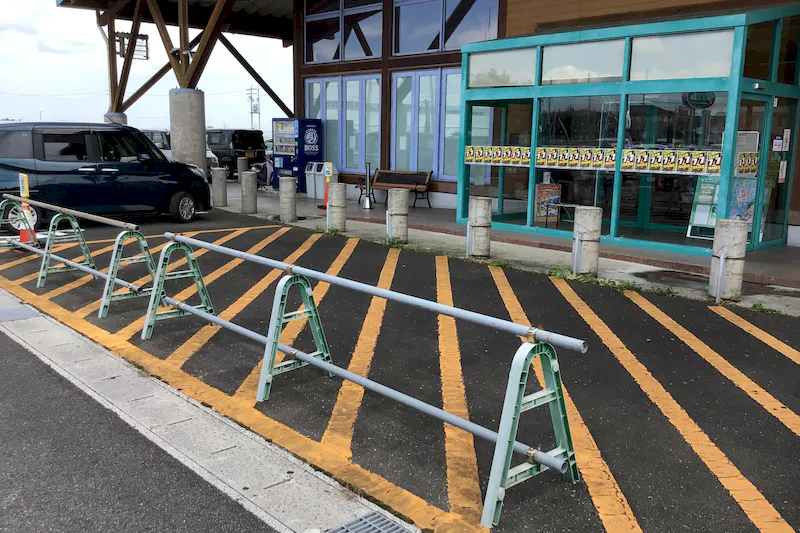 【ダイナム三重芸濃店｜割引キャンペーン実施中】キッチンカーや各種プロモーションイベントに最適なアミューズメント施設のイベントスペース