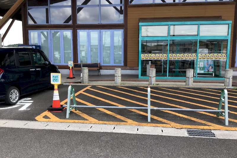 【ダイナム三重芸濃店｜割引キャンペーン実施中】キッチンカーや各種プロモーションイベントに最適なアミューズメント施設のイベントスペース