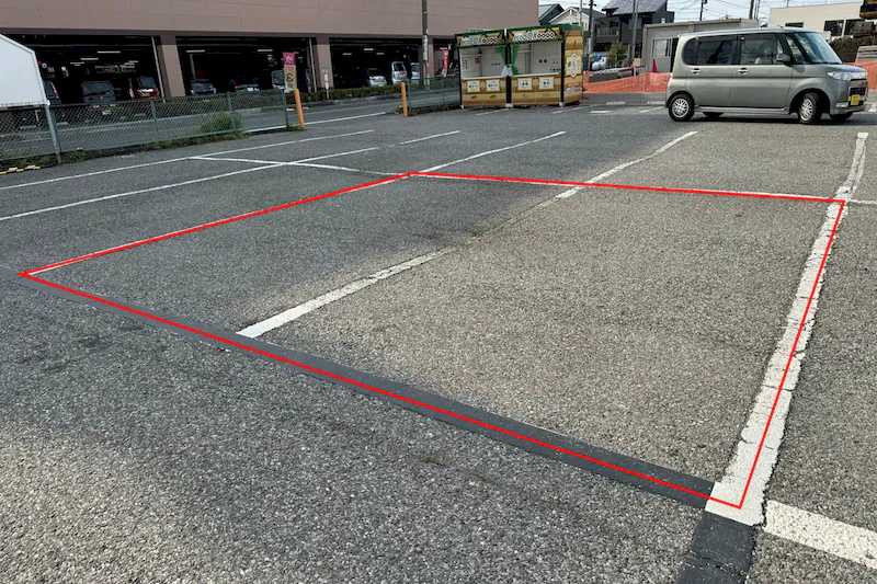 【ダイナム戸ヶ崎店｜割引キャンペーン実施中】キッチンカー出店やプロモーションイベントに最適なアミューズメント施設駐車場内のスペース④