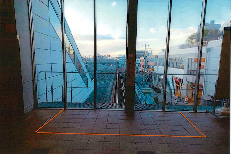 【北習志野駅】（改札外）食物販やポップアップストアに最適な人の流動が多い改札前コンコースの画像