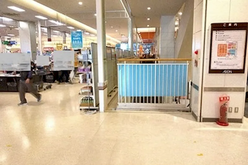 【イオン筑紫野店（福岡県）】１階エスカレーター横（リカーショップ前）　催事スペース