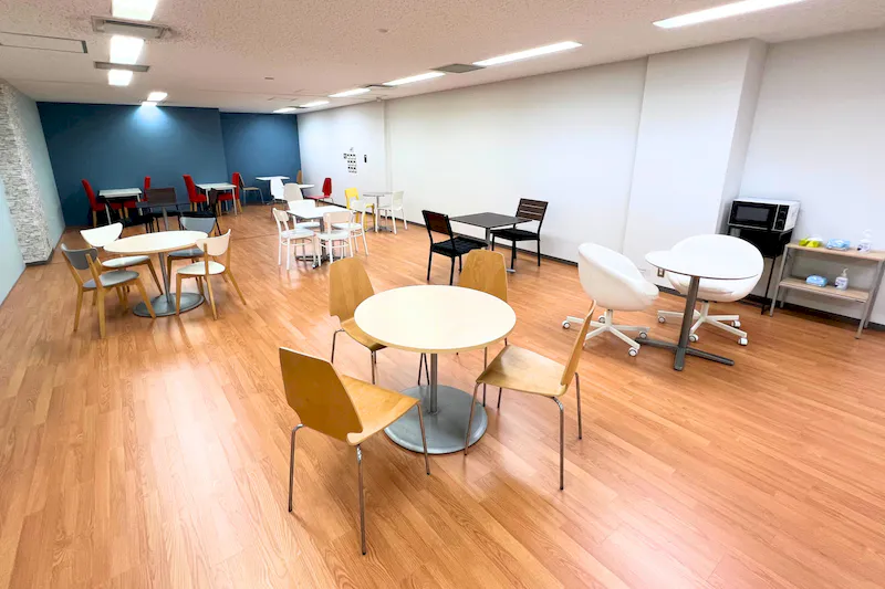 【六本木一丁目駅4分】招待制の製品PR会や受注販売会に適した50名程度収容可能なレンタルスペースの画像