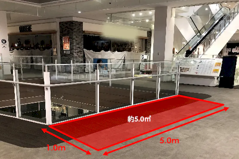 【ららぽーと海老名】3-⑤ 北側エスカレーター 前©