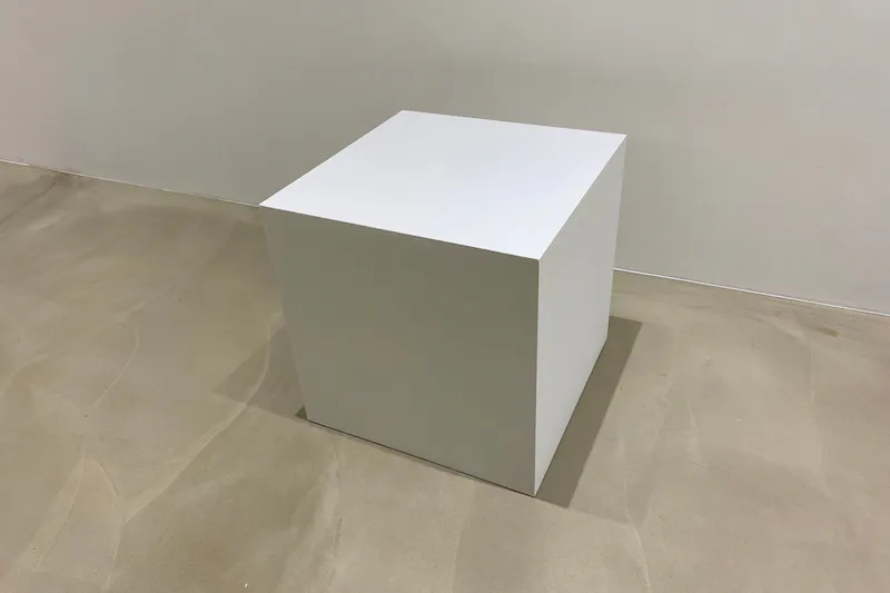 【明治神宮前駅3分｜120㎡】ファッション・アパレル関連のポップアップストアや展示会に適したキャットストリートに浮かぶギャラリースペース【無料貸し出し什器あり】