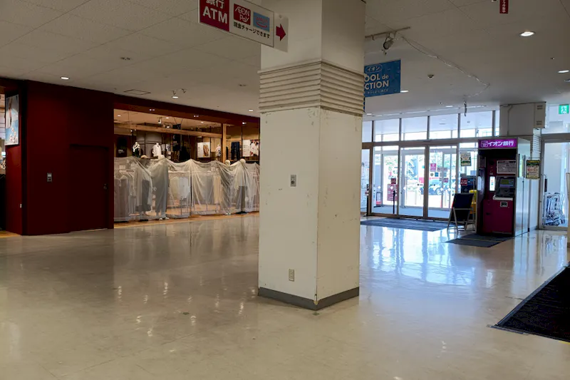 【イオン多賀城】サイクル側入口 販促プロモーションや物販に最適なスーパー店内催事イベントスペース