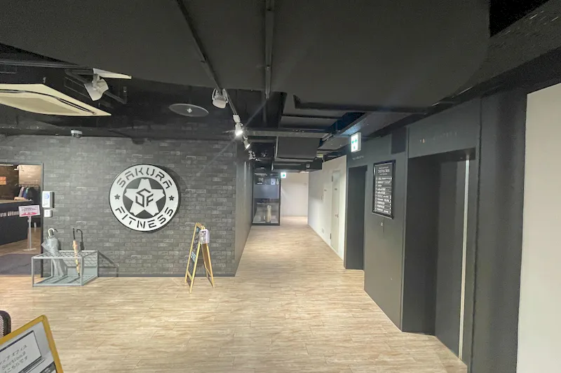【ピアザ松戸/松戸駅東口直結】喫煙具のプロモーションイベントに最適な駅出口直結の商業施設9階にある喫煙所横のイベントスペース
