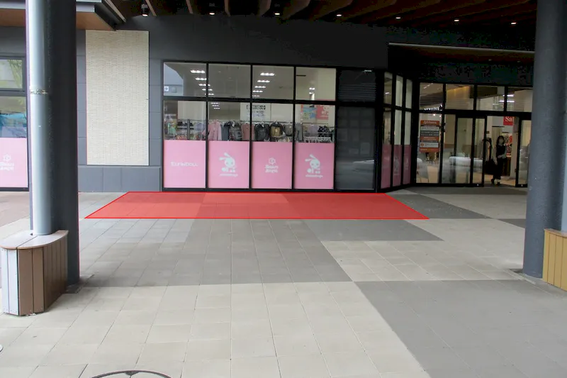 【BRANCH 博多パピヨンガーデン】プロモーションや物販用途での利用が可能な商業施設の西松屋前のスペース