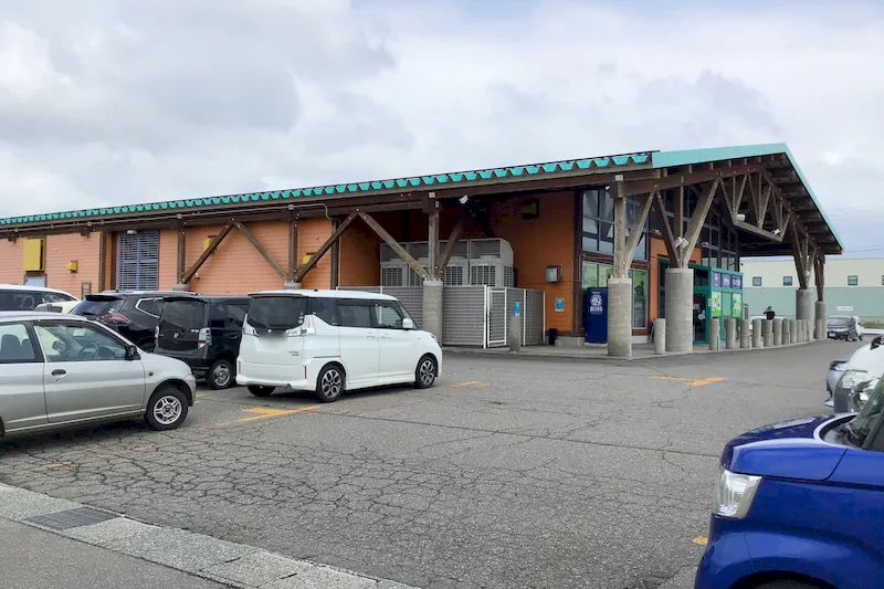 【ダイナム見附店ゆったり館｜割引キャンペーン実施中】キッチンカーやプロモーションイベントの開催に最適なアミューズメント施設のイベントスペース