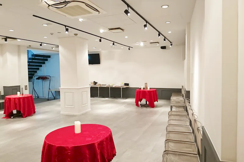 【明治神宮前(原宿)駅1分】ラフォーレ原宿裏通りの好立地！2フロアでの展示会、ポップアップ、チェキ会、控室など多様な用途に適したスペース