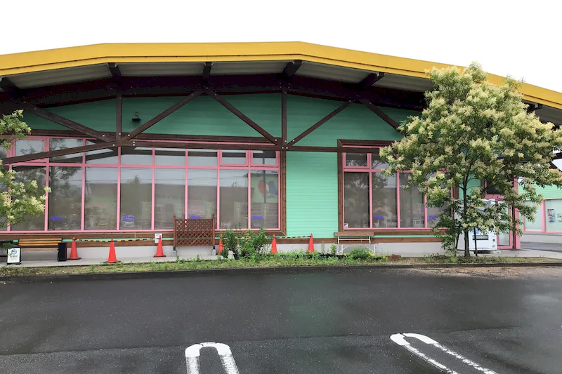 【ダイナム岡山真備店ゆったり館｜割引キャンペーン実施中】キッチンカーやプロモーションに最適なアミューズメント施設のイベントスペース