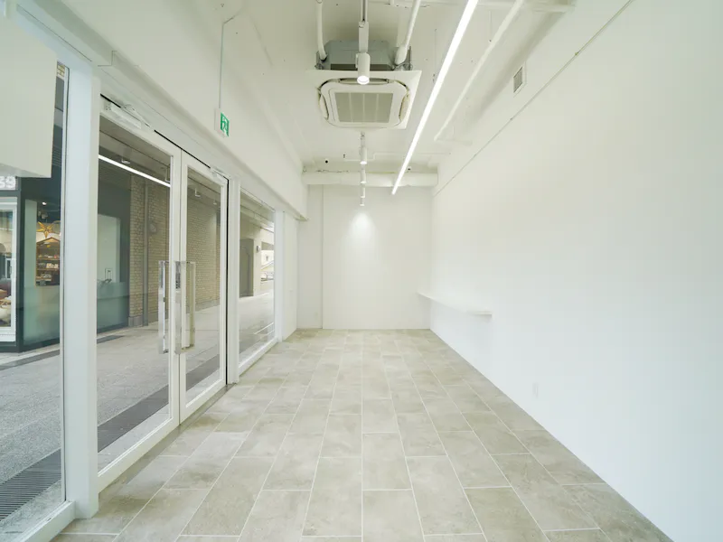 【代官山駅1分｜代官山アドレスB】NFTアート、展示会、観光PR、ポップアップストアに最適な代官山アドレス内にある天井高3.4mの路面スペースの画像2