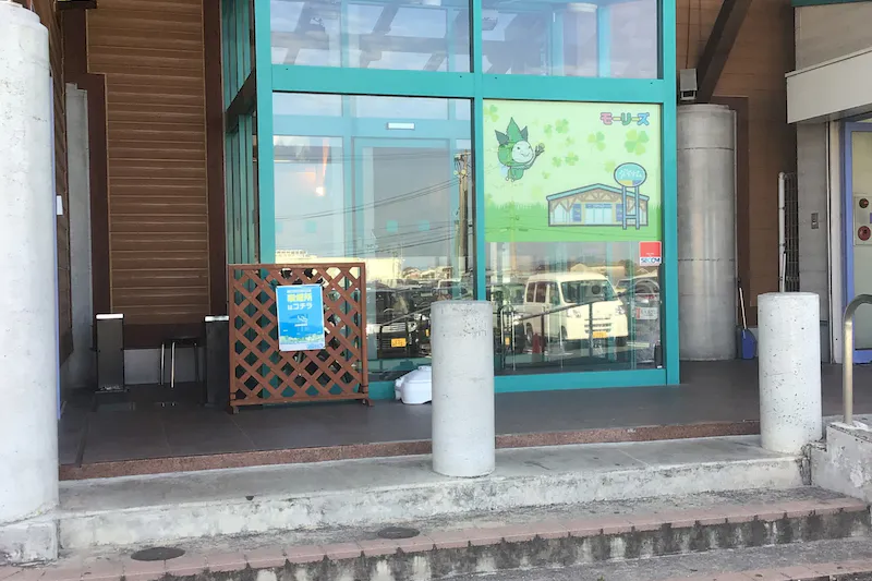 【ダイナム佐賀川副店ゆったり館｜割引キャンペーン実施中】キッチンカー出店やプロモーションイベントに最適なアミューズメント施設のイベントスペース（めん六前）