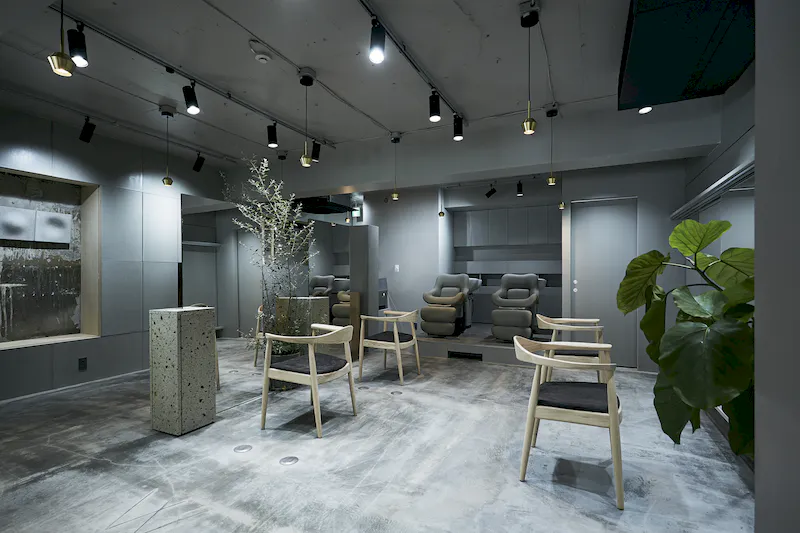 【自由が丘駅1分】POPUPや展示会・撮影に適した人気建築家がデザインした無機質カフェ＆美容室内の店内イベントスペース