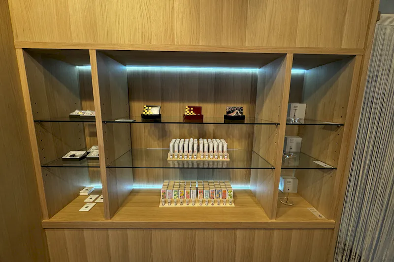 【新橋駅6分】商品展示や絵画の展示に適した銀座8丁目路面店商品発送のみで銀座に出店できるイベントスペース