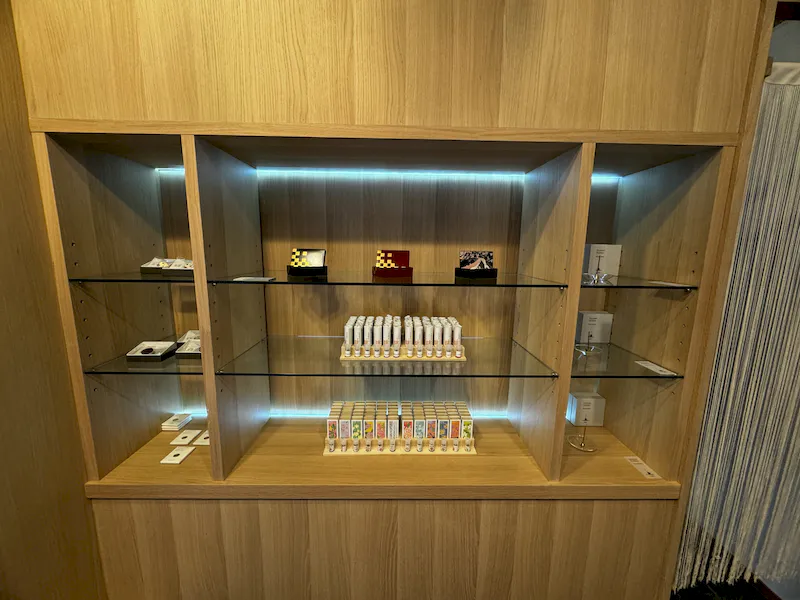 【新橋駅6分】商品展示や絵画の展示に適した銀座8丁目路面店商品発送のみで銀座に出店できるイベントスペースの画像1
