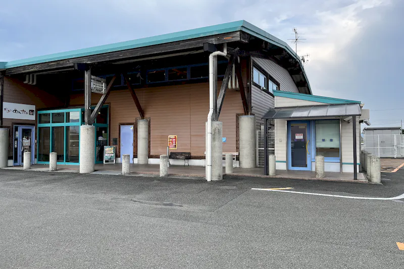 【ダイナム徳島鴨島店ゆったり館｜割引キャンペーン実施中】キッチンカーに最適なアミューズメント施設のイベントスペース