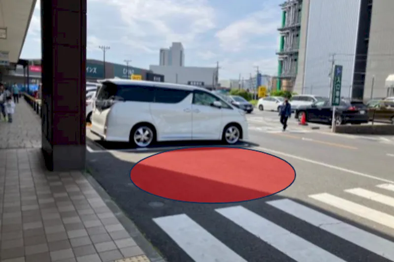 【ベイシア 千葉ニュータウン店】店頭駐車場スペース　販促プロモーションに最適な屋外催事イベントスペース
