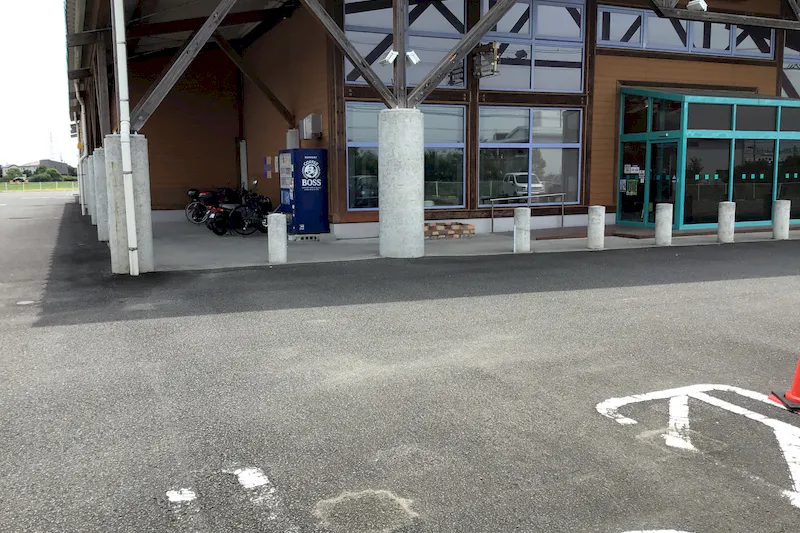 【ダイナム鳴門店ゆったり館｜割引キャンペーン実施中】キッチンカーやプロモーションに最適なアミューズメント施設のイベントスペース