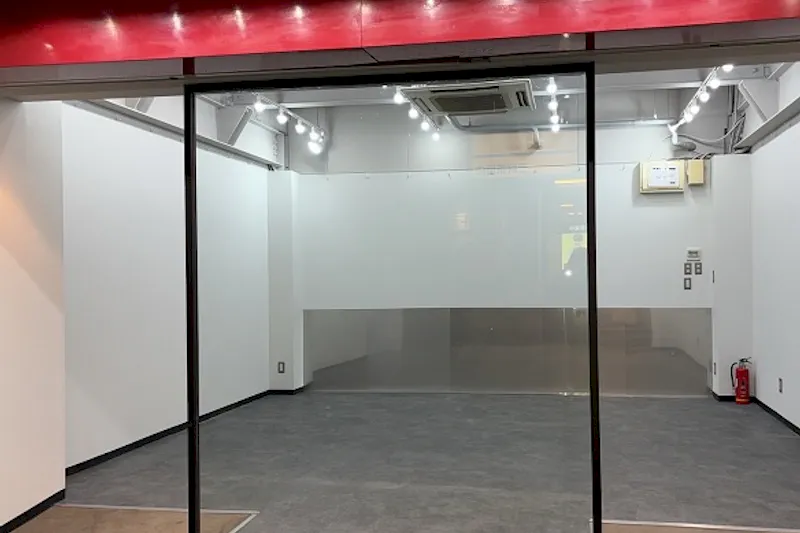 【三軒茶屋駅2分】三軒茶屋栄通り商店街にある路面の貸店舗