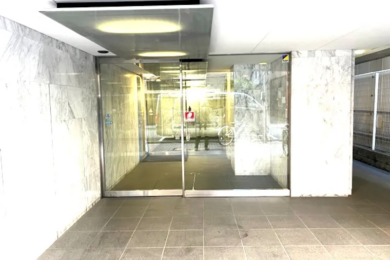 【東銀座駅4分】54㎡の広々とした明るい完全個室レンタルスペース｜多用途利用可