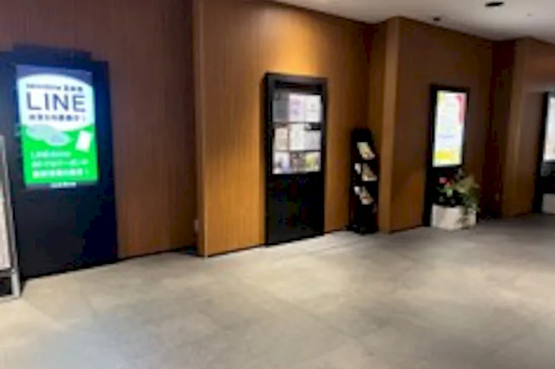 【トラッド目白｜目白駅直結】買い物動線に面したB1階の販促イベントスペース