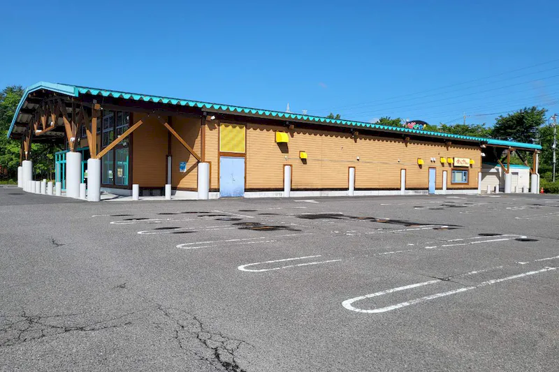 【ダイナム福島白河西郷店｜割引キャンペーン実施中】キッチンカーの開催に最適なアミューズメント施設のイベントスペース