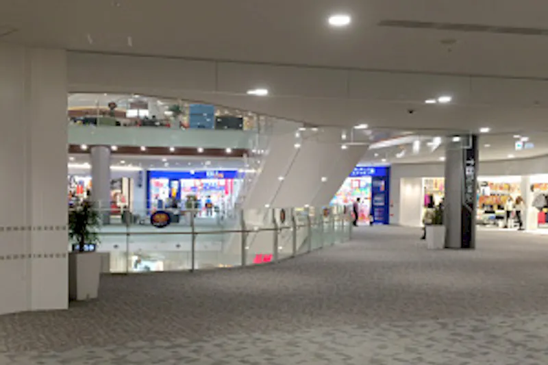 【イオンモール名古屋茶屋】2階イーストブリッジ（GU付近）