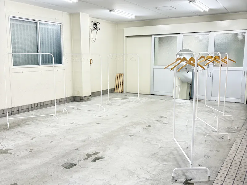【西大橋駅3分】心斎橋・堀江エリア|72㎡の広々空間、無料備品多数。展示会、ポップアップやワークショップ会場に最適なスペースの画像3